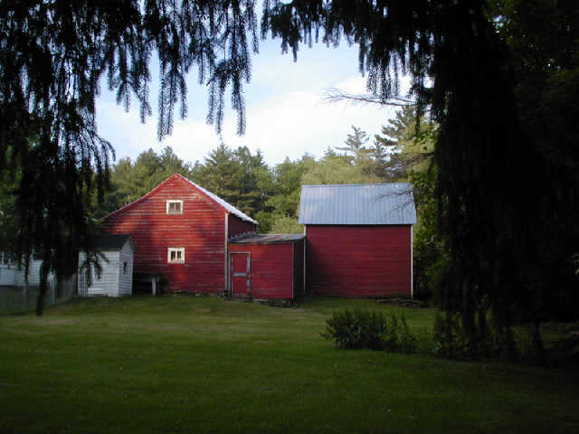 back of attachmentstohouse.jpg (50971 bytes)